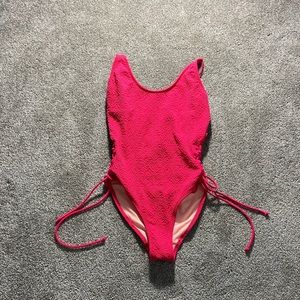 ✨one piece bathing suit✨